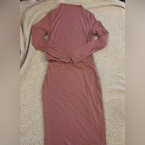 Fashion Nova mauve skirt set - Picture 2 of 8